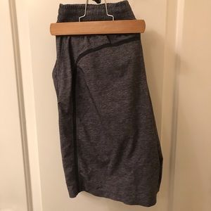 Lululemon mens 9" pace breaker shorts
